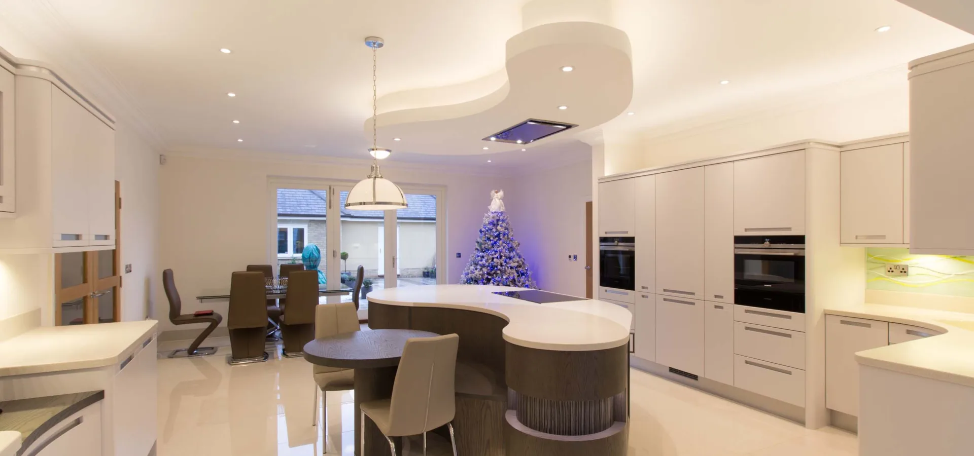 Curved Painted Shaker Kitchen — Stock, Essex