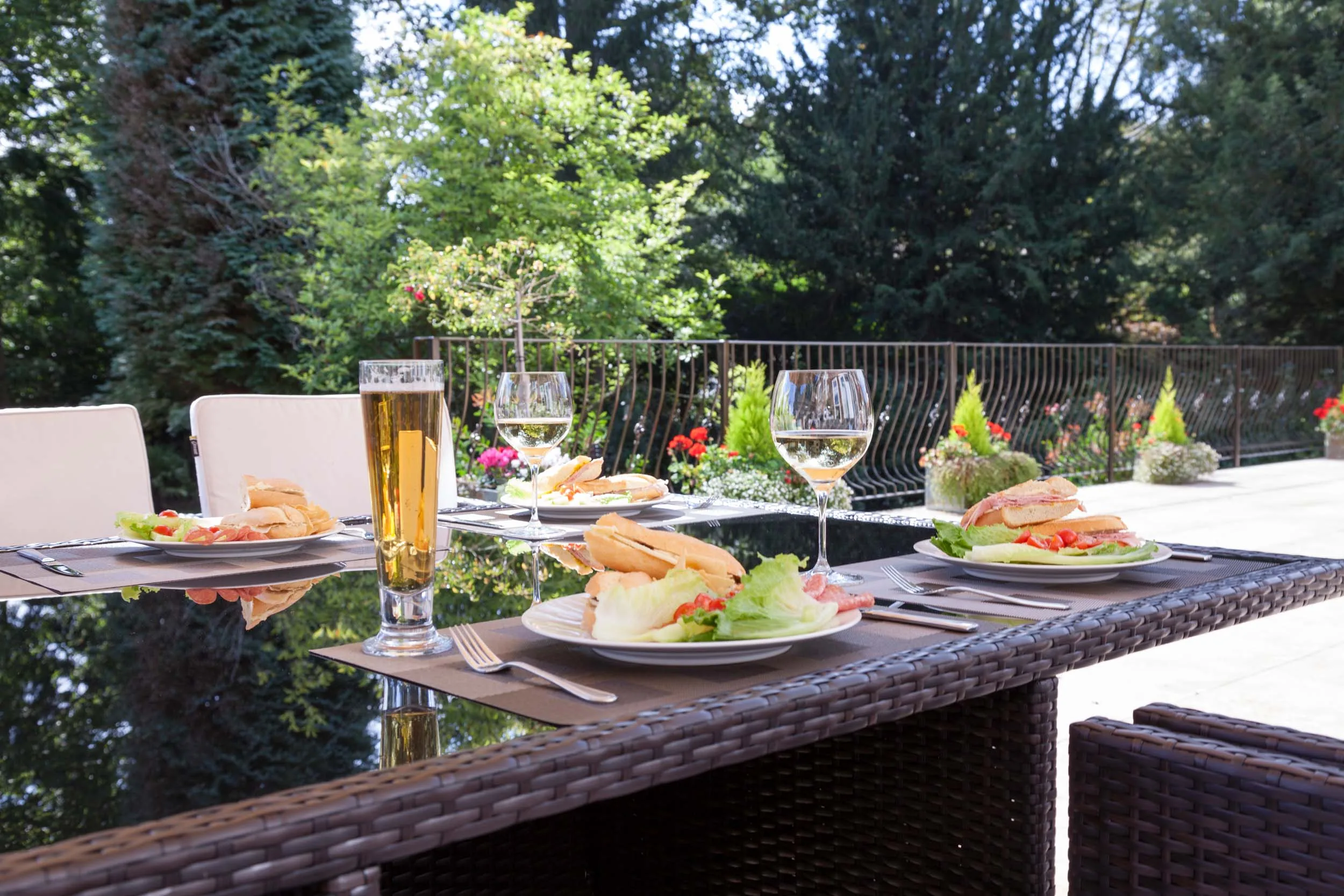 Manor Design outdoor kitchen project near Billericay